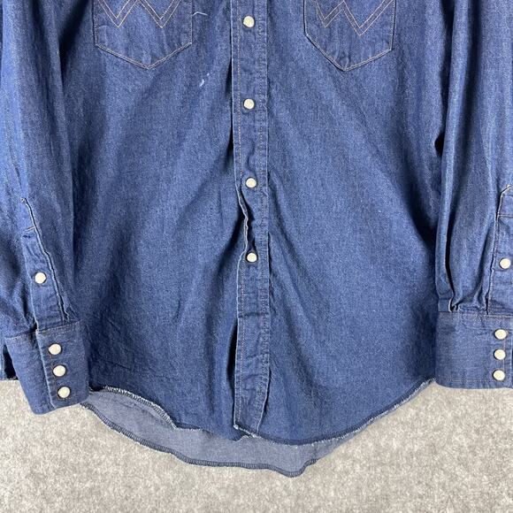 Vintage Wrangler Denim Western Shirt Mens 17.5 35 X-Long Tails Pearl Snap USA - Picture 3 of 15